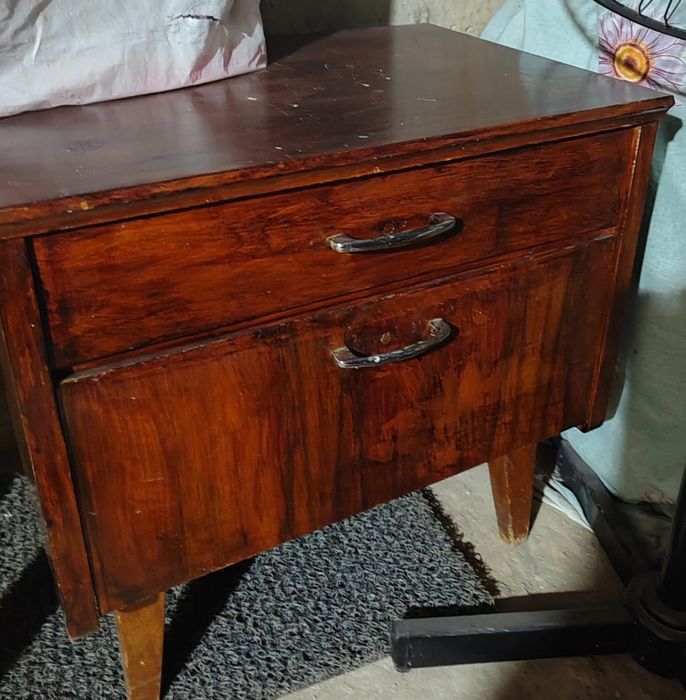 Продам шкаф-стеллаж.