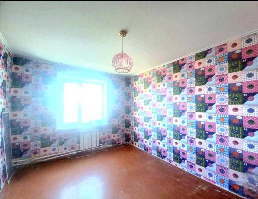 а Продам 2 комнатную квартиру Улучшенной план 70 квартал