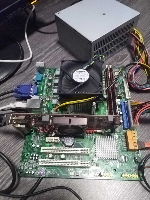 KIT Retro AMD Athlon X2 260 +ECS MCP61M-M3 +4GB DDR3 +AMD Radeon 5450