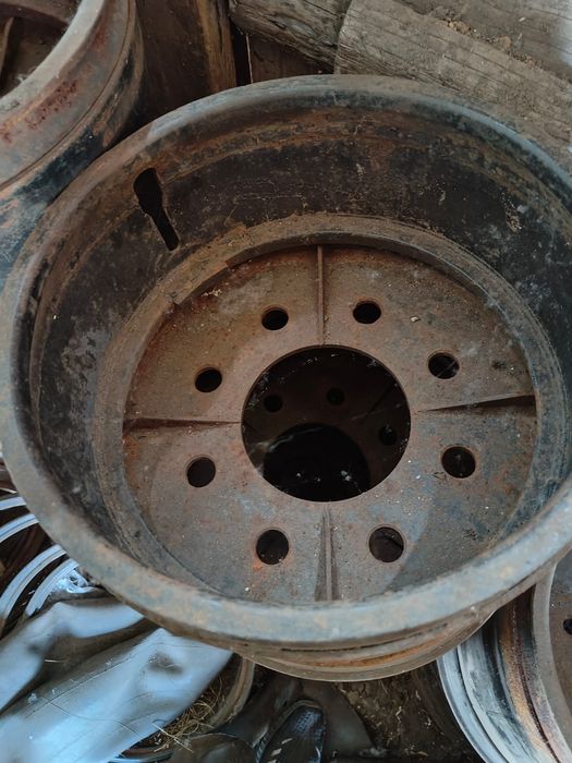 резина и диски ПТС-6-9