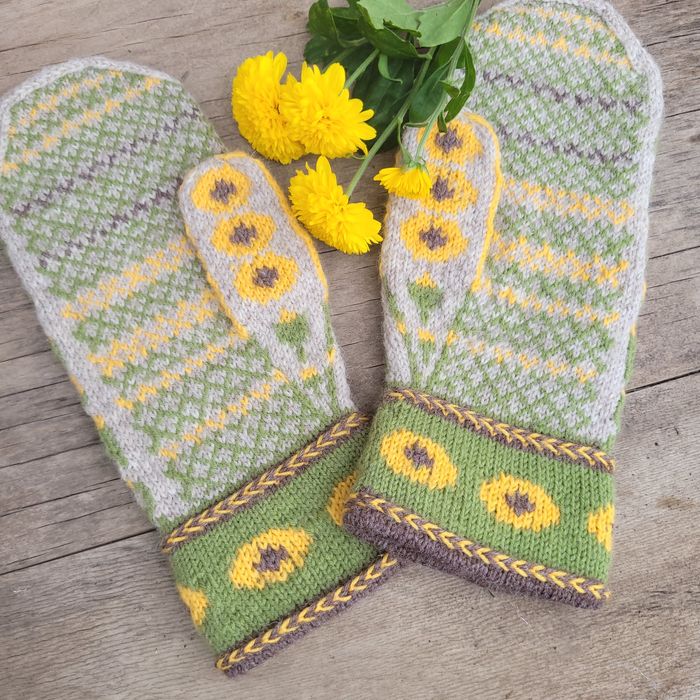 Варежки жаккардовые