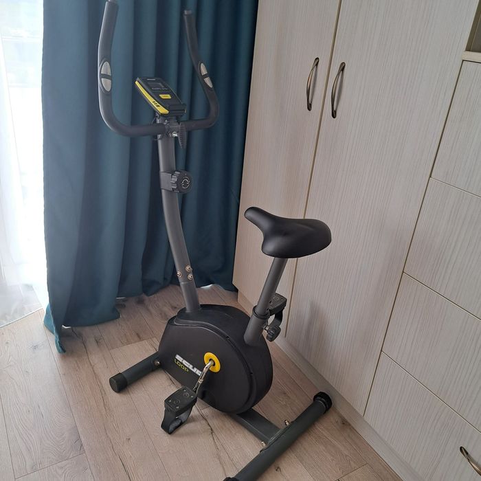 Vând bicicleta de camera