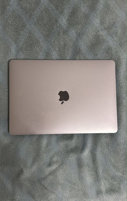 Продам MacBook Pro