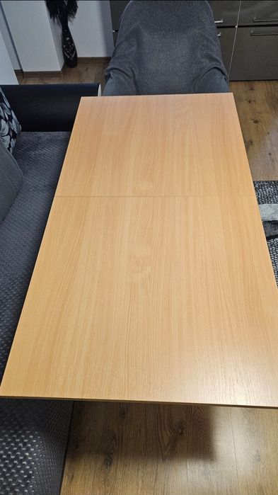 Разтегателна маса