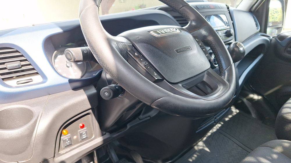 Vînd iveco autosasiu