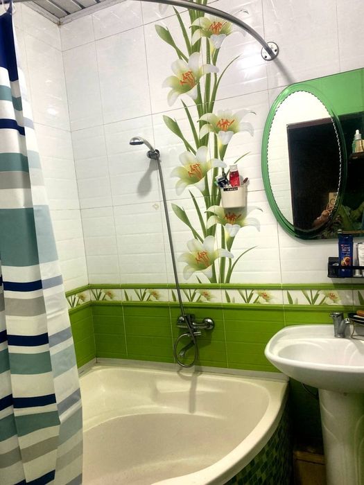 Продается Юнусабад-19 4х комнатная удвоенный зал