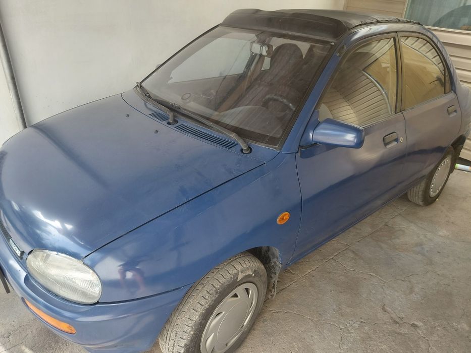 Продам Mazda 121