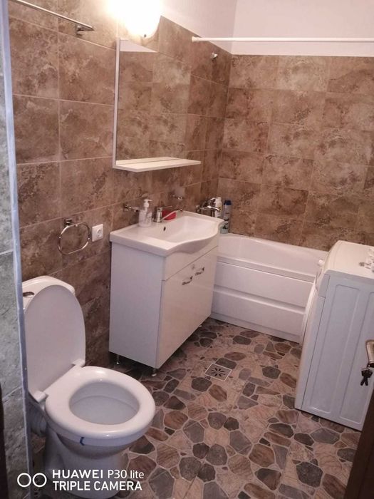 Inchiriez Apartament