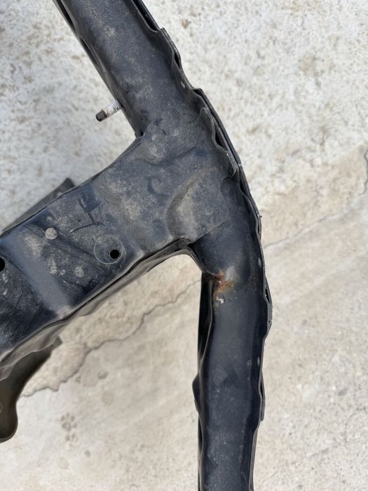 Armatura bara fata Gle A167