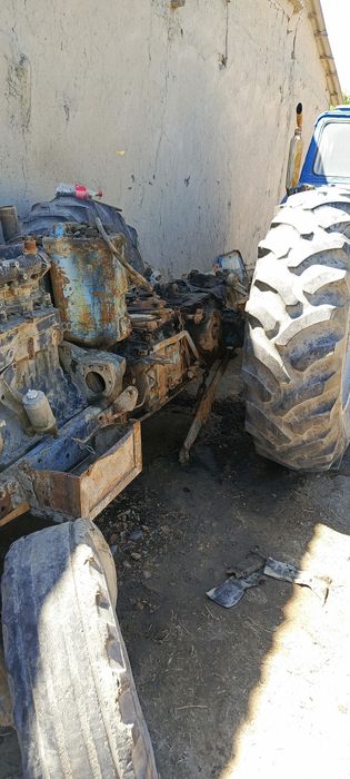 мтз80  задний мост каробка сотилади  18 млн сум