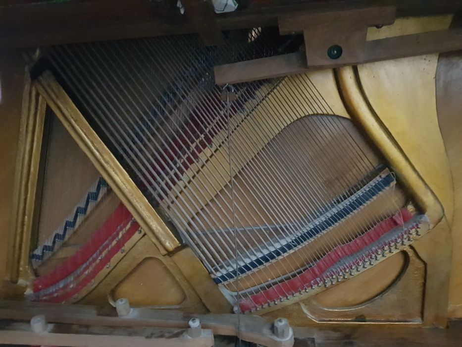 Антикварное пианино Arnold Fibiger (Médaille d’Or)