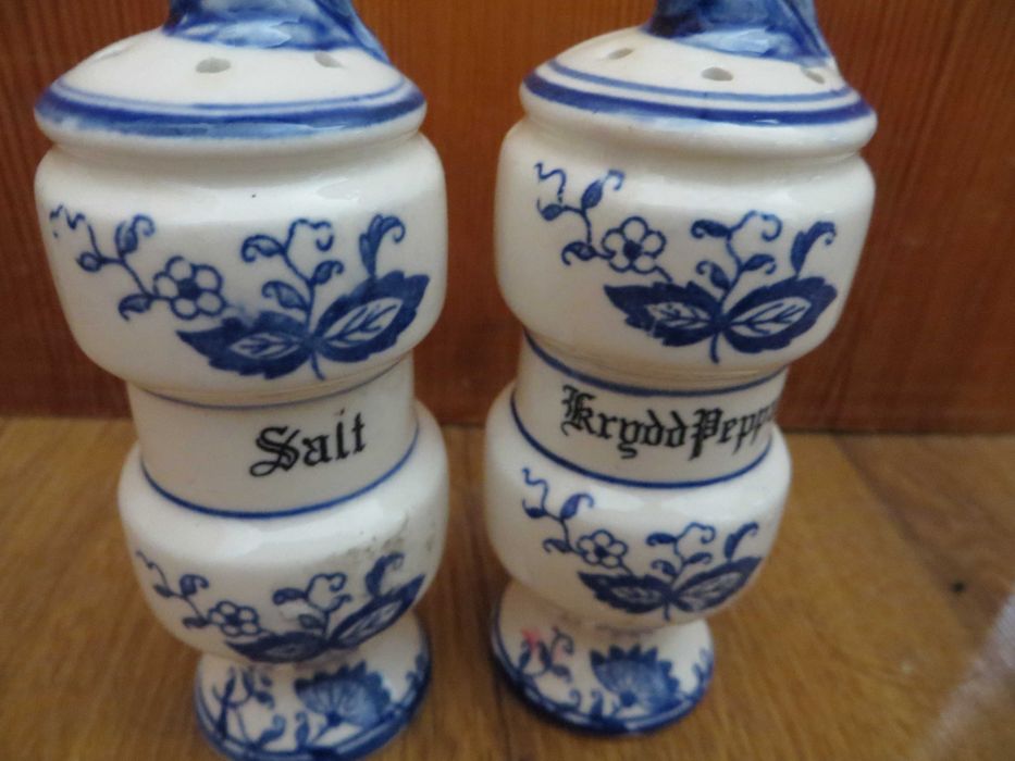 Порцеланови съдове за подправки