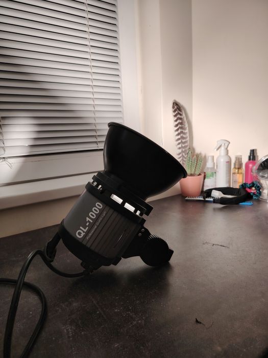 Студийна светкавица METTLE Professional Quartz Light (QL‑1000)