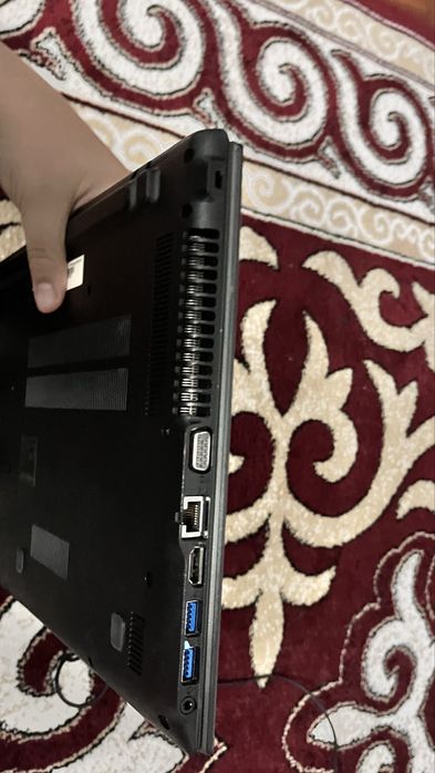 ноутбук Acer Aspire E 15