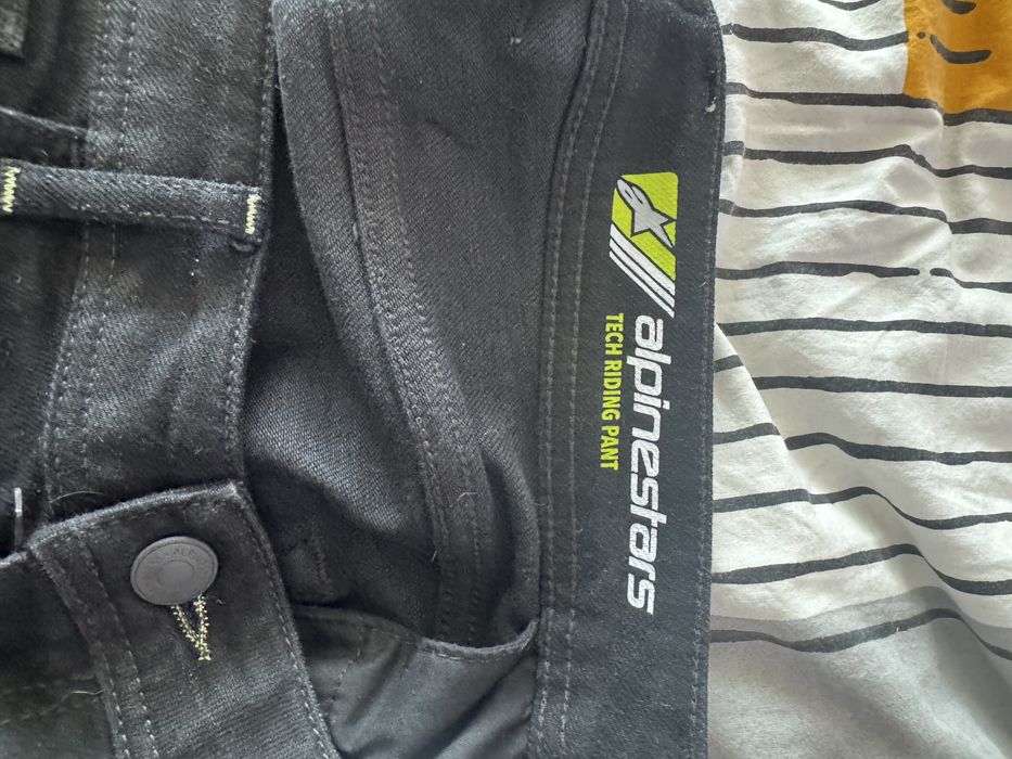 Мото яке, дънки и ръкавици Alpinestars