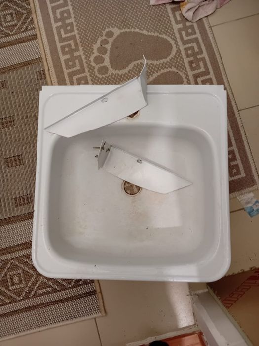 Продается железная раковина