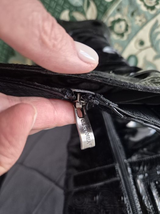 Продаются красивые сапоги