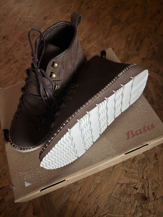 Дамски боти Bata
