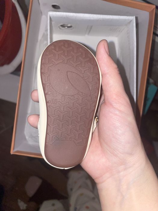 Продам детские обуви