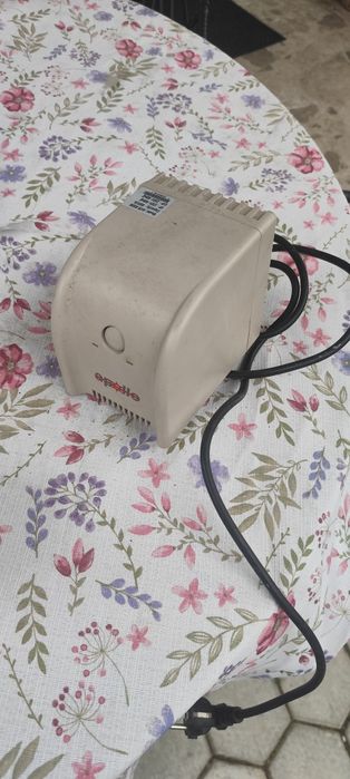 Stabilizator tensiune avr600m