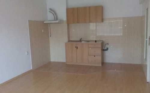 Дава се под наем Двустаен апартамент в Пловдив, Въстанически - 65 кв.м за 306 € - Снимка #1