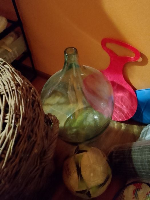 Стъклени домаджани