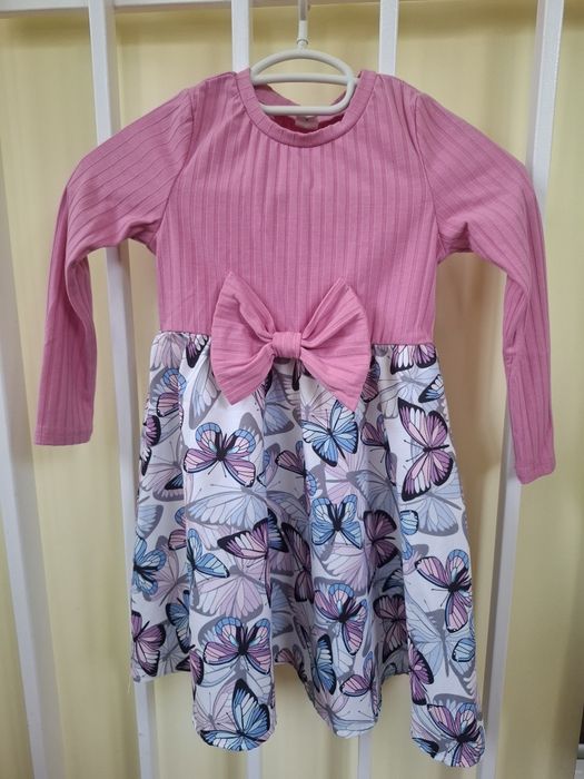 Детска розова рокля