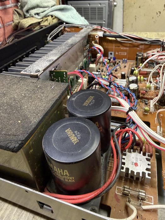 Yamaha A-1020 Стерео Клас А