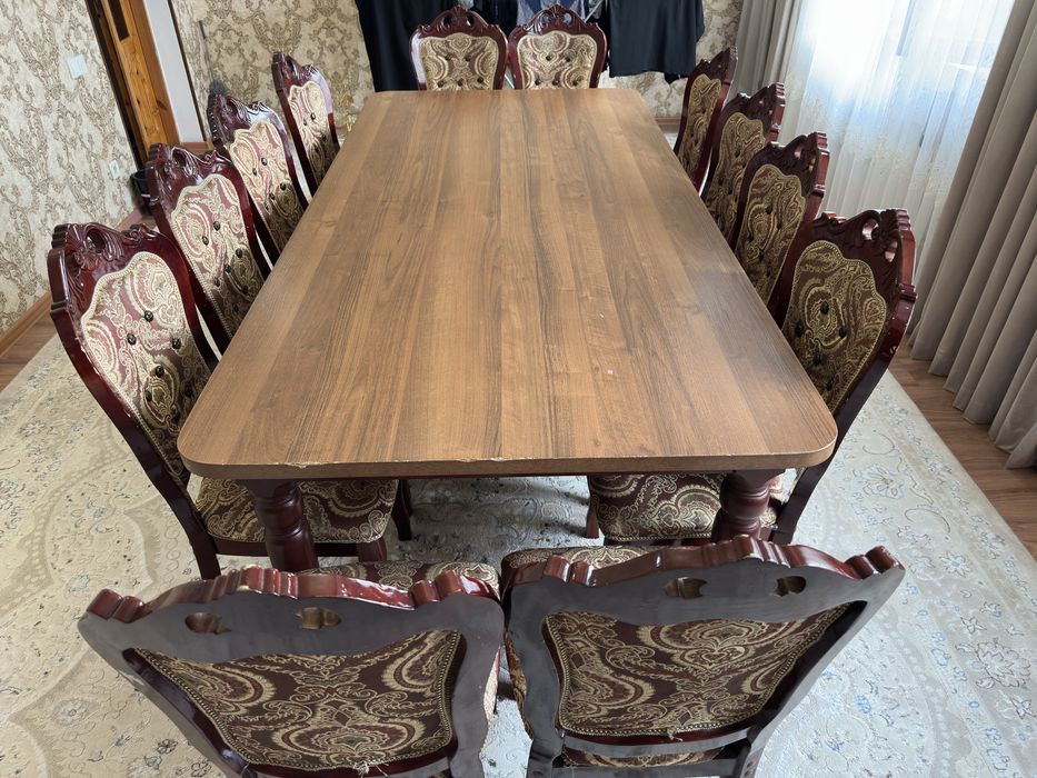 Стол стулья стенка в комплекте