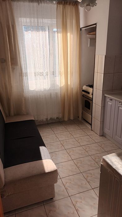 Închiriez garsoniera confort 1. Sunt  proprietar.  Loc Roman