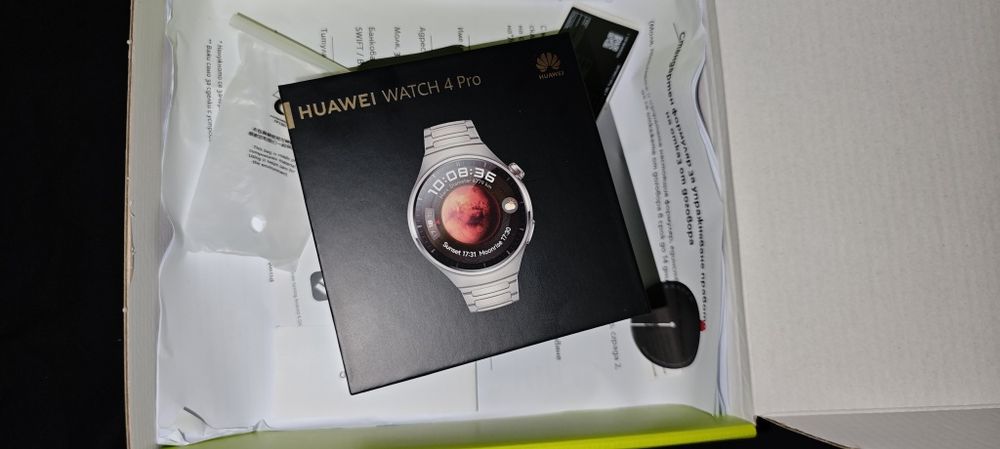 Продавам Huawei Watch 4 Pro