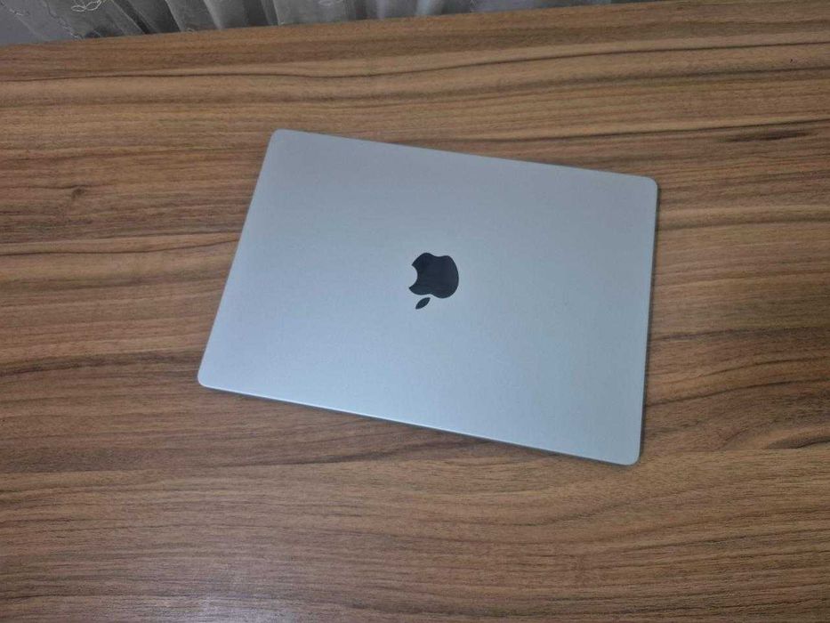 MacBook Pro 2023 M2 Pro