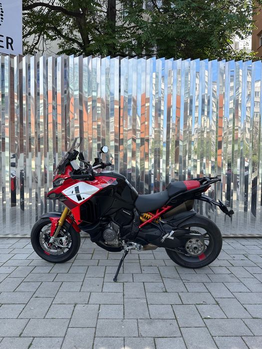 Vând Ducati Multistrada V4 Pikes Peak 2023 – 18.000 km