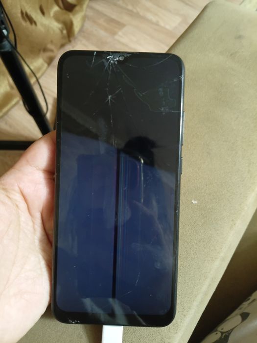 Планшет и телефон