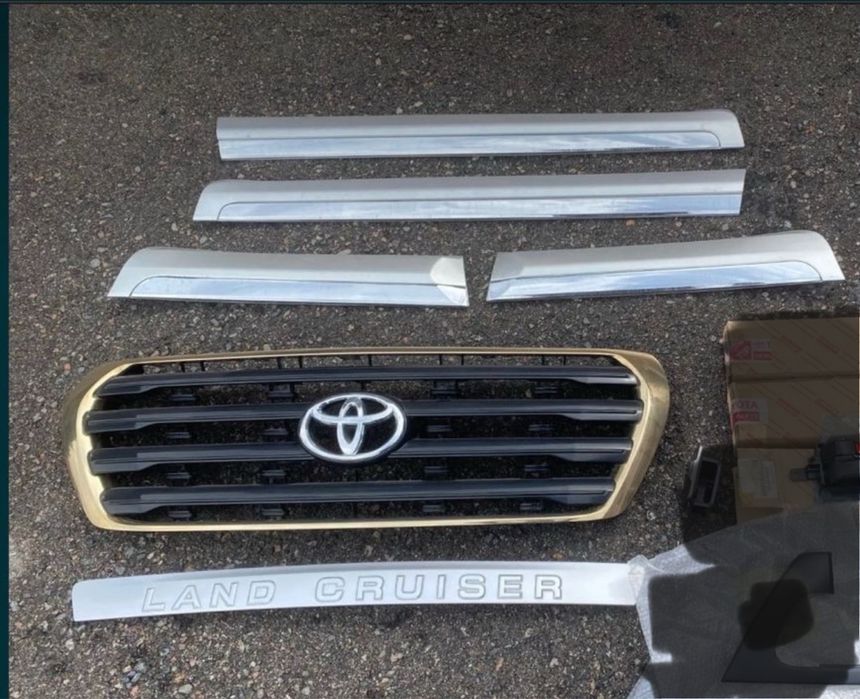 Облицовка Тойота LC200