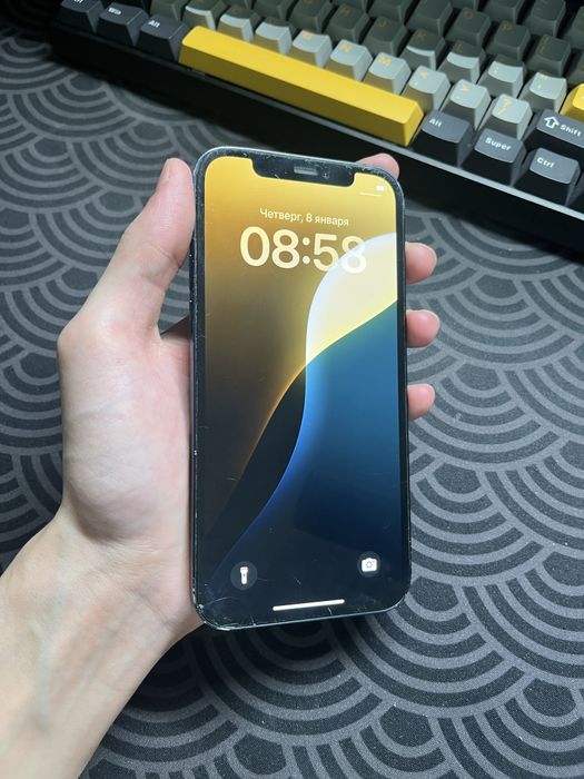 Продам iPhone 12 64гб 70%акб
