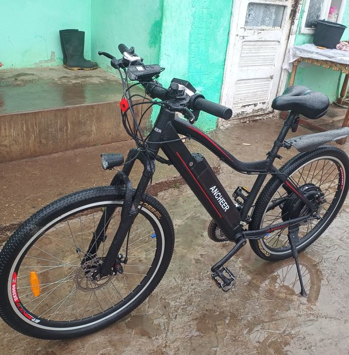 Vând schimb bicicletă electrică  impecabilă sau schimb/telefon iPhone