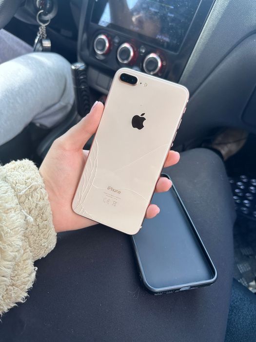 Iphone 8 plus 100% baterie