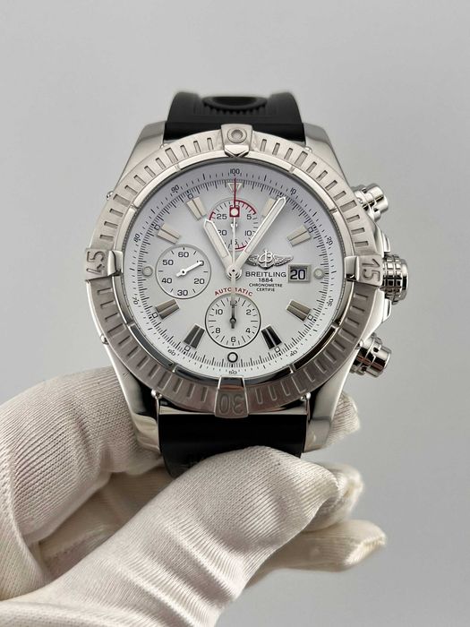 Наручные часы Breitling Super Avenger
