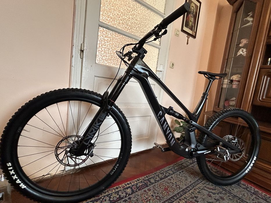Full Suspension E-bike canyon 29 /2025 /full carbon / cadru L
