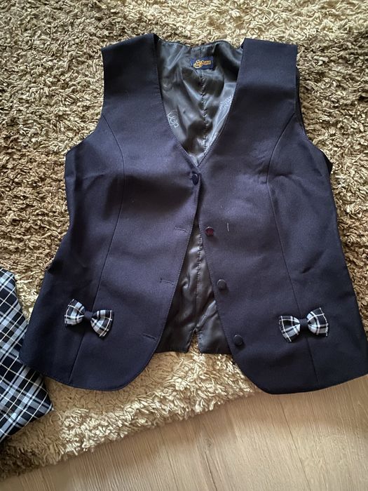 Продам школьную форму для девочки