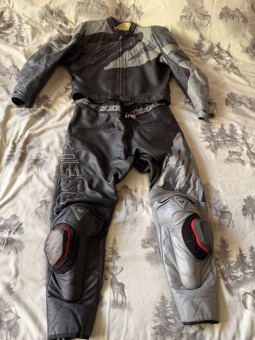Мото екип от 2 части Dainese