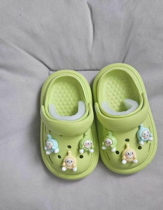 Papuci crocs, marime 22