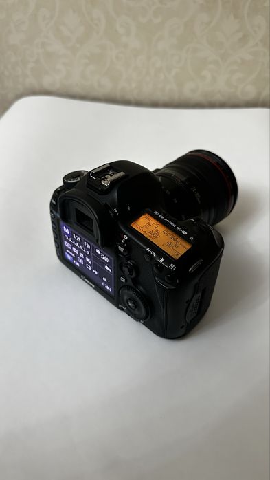 Canon 5D фотоаппарат