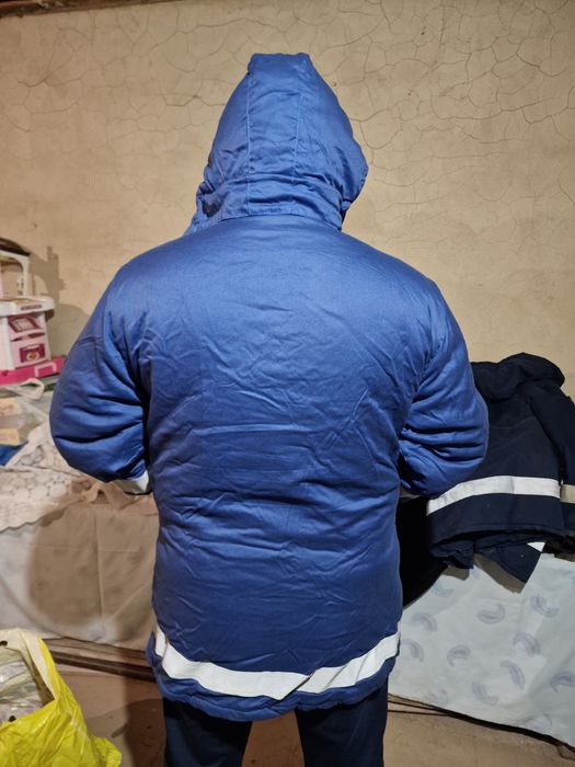 Продам куртки ТШО