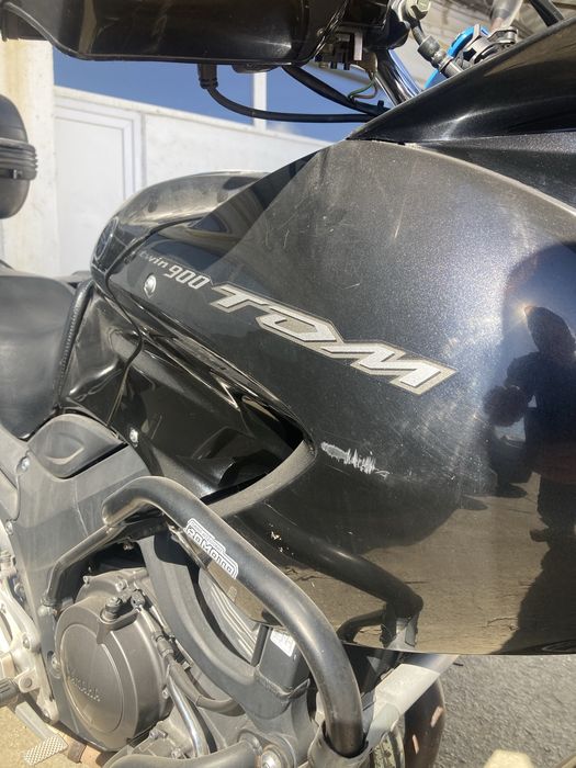 Vând Yamaha TDM 900 A  - pret redus de 1 MAI :  2500 euro