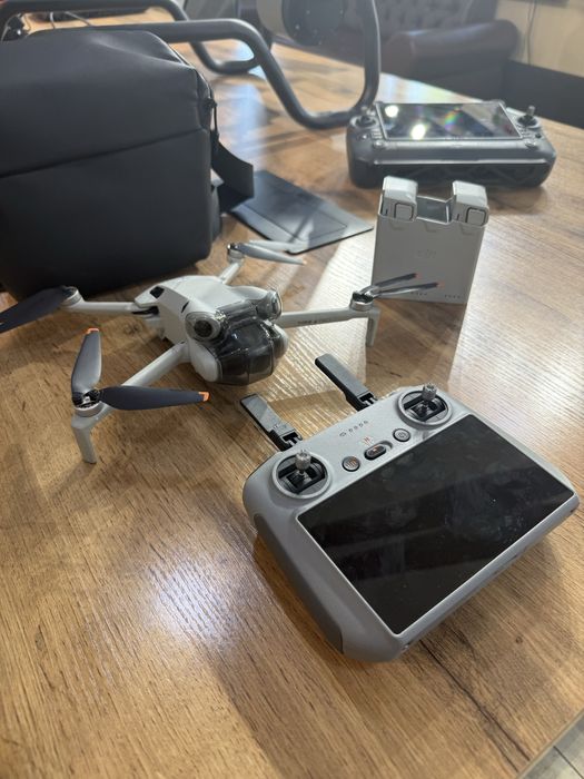 Dji mini 4 pro fly more combo plus