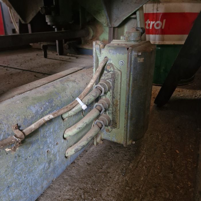 Mașină de rindeluit în grosime