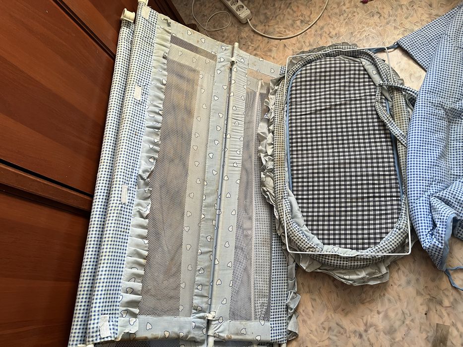 Детская кровать, коляска, бесік