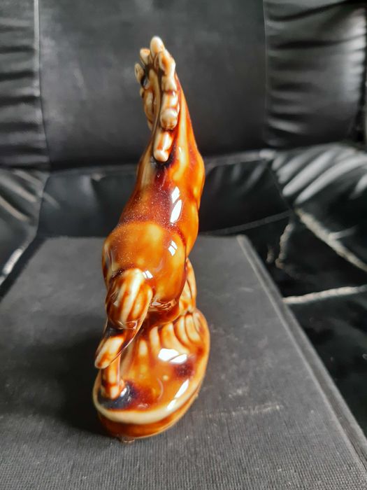 vand bibelou/statueta din portelan